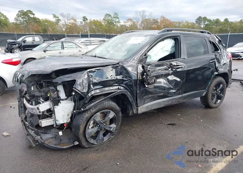 2021 Jeep Cherokee Altitude 4X4 from USA, damaged, VIN 1C4PJMLB5MD201651